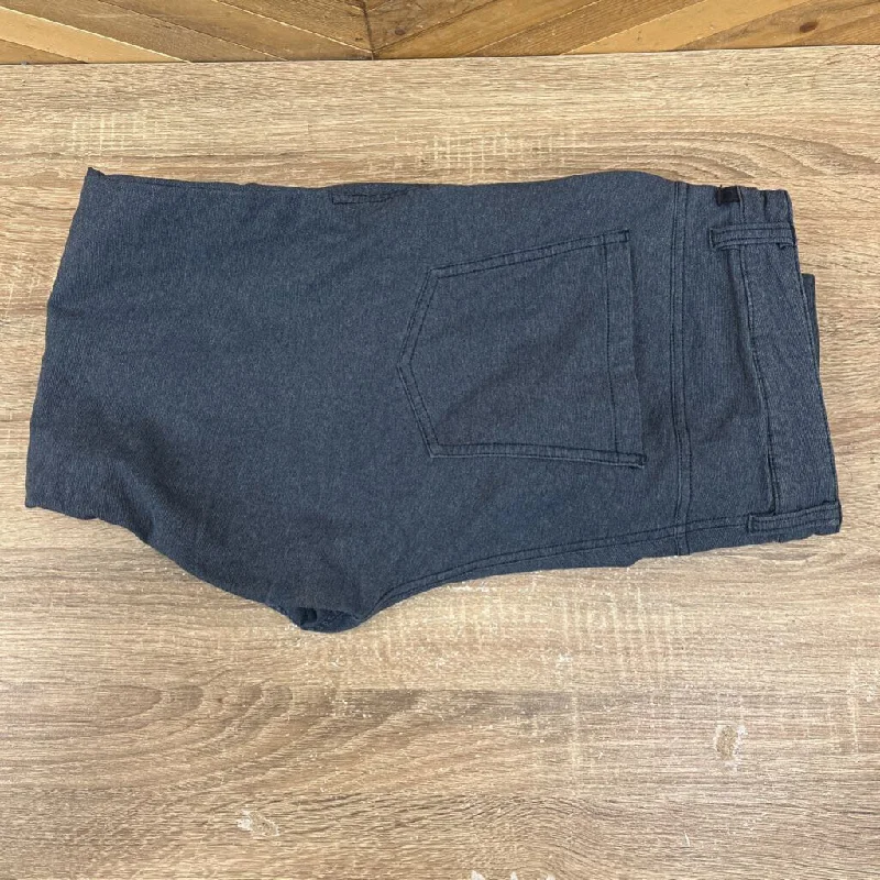 Value Deals Lululemon- Men's pants- MSRP $130: Grey -men-32